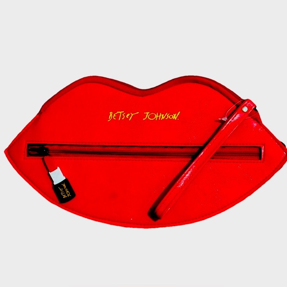 Betsey Johnson Red Lips Clutch NWOT - Picture 1 of 7